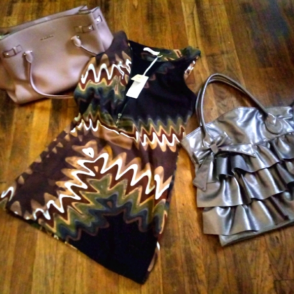 Purse - Picture 1 of 1